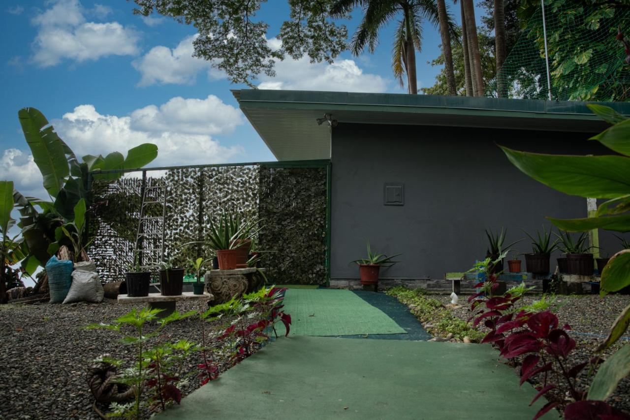 Hotel Casa Federico Quepos Exterior foto